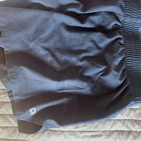 Women’s GAP athletic shorts - Picture 6 of 7